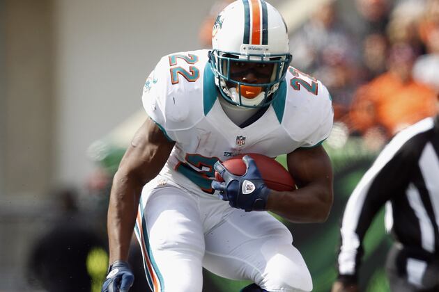 Report: Reggie Bush to Be a Father