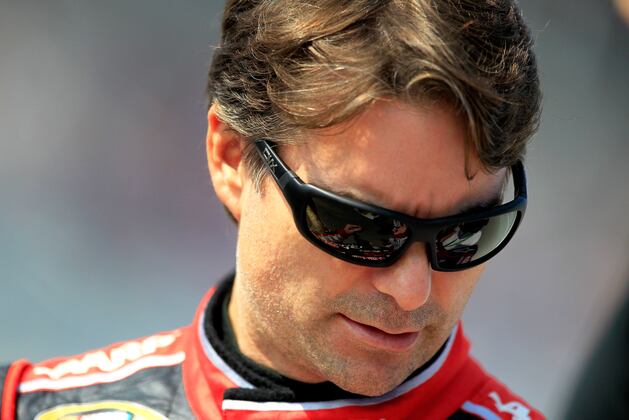 Gordon Slowly Moving Up in Chase Standings