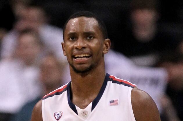 Rockets Cut Kyle Fogg, Demetri McCamey