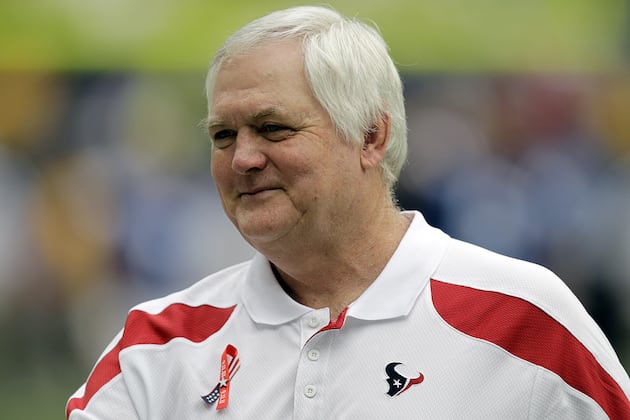 Texans Defensive Coordinator Wade Phillips Calls Block on Cushing 'Unnecessary'