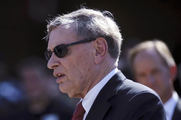 Bud Selig Doesn't Like Champagne Celebrations