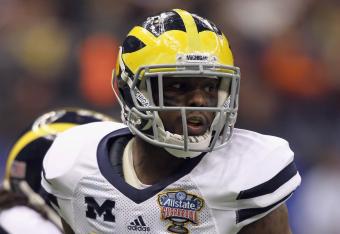 Fitz Toussaint's three-yard touchdown has Michigan up 38-0 over Illinois.