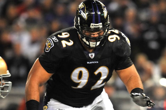 Haloti Ngata Headed to Locker Room with Injury