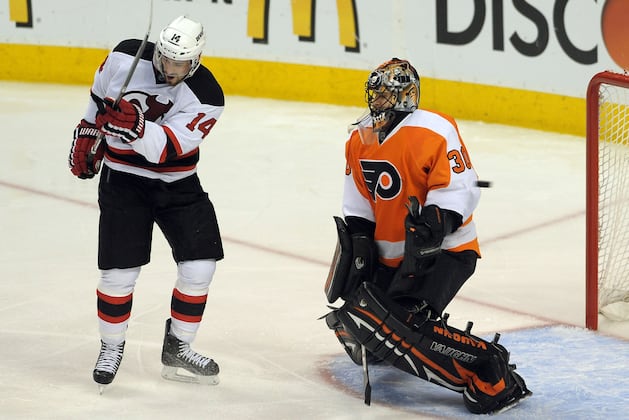 Watch Ilya Bryzgalov, Comedic Powerhouse, Falling Down for No Reason (VIDEO)