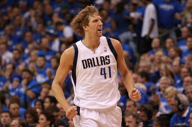 Mavericks' Nowitzki (knee) out Against Rockets