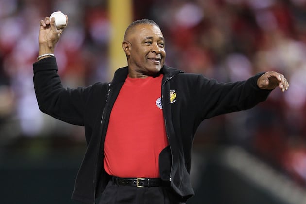 Report: Ozzie Smith Selling His Gold Gloves and More