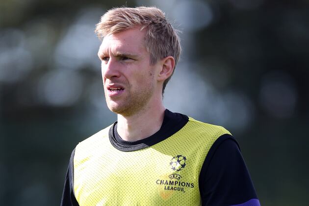 Mertesacker Baffled by Four-Goal Debacle