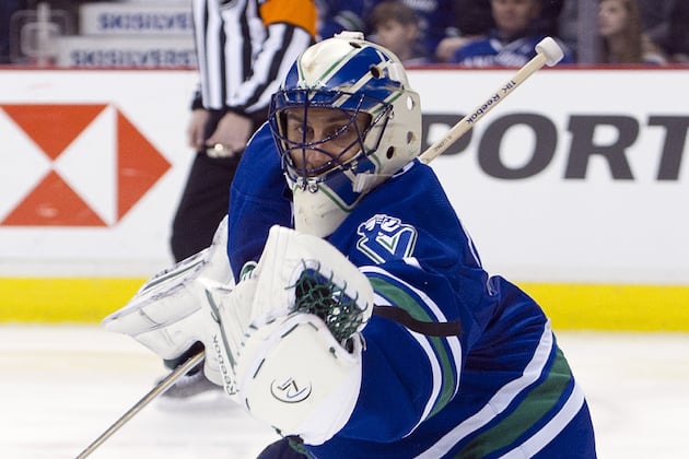 Canucks GM Denies Luongo Will Be Traded to Toronto When Lockout Ends