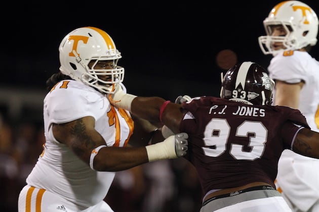 Vols' Offensive Line a Strength of Team