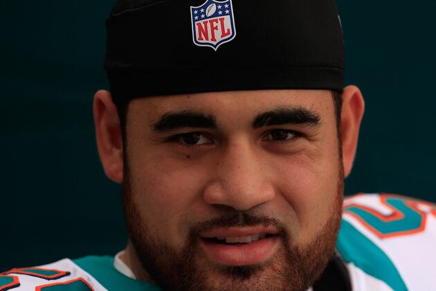 Dolphins' Koa Misi Pleads No Contest to Felony Battery, Avoids Jail