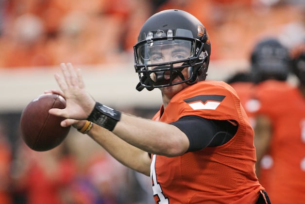 Report: Oklahoma State Quarterback J.W. Walsh out for Season with Knee Injury