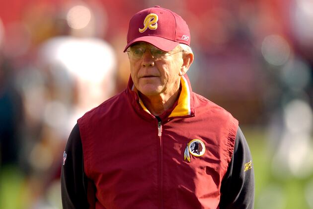Former Redskins Coach Gibbs Inspires Cowboys