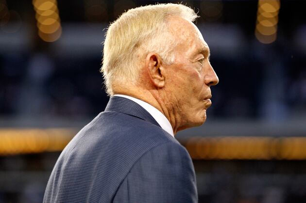 Jerry Jones: Run Play on Third-and-Nine Was Conservative, but the Right Call