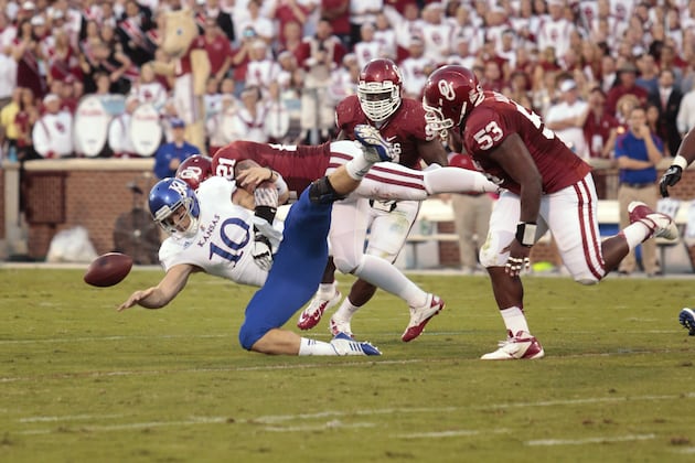 Sooners Are Superior on Offense, but Defense Will Decide Game Against ND