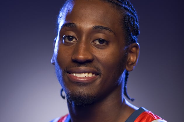Grizzlies Waive Kyle Weaver and Michael Dunigan
