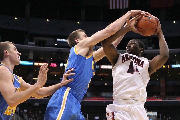 UCLA's Wear Hopeful to Return Next Week