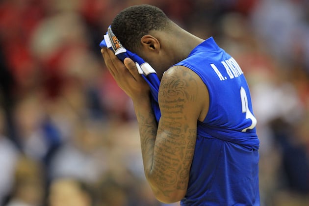 No Broken Hand for University of Memphis Guard Antonio Barton