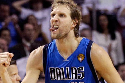 Dirk to Teammates: 'Find a Way to Win Some Games'