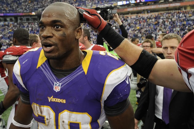 Vikings Hold out Adrian Peterson, Limit Others in Week's Lone Practice