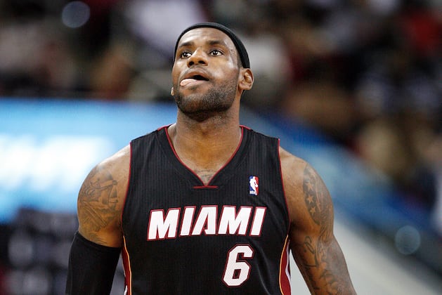 NBA Rescinds LeBron Phantom Technical