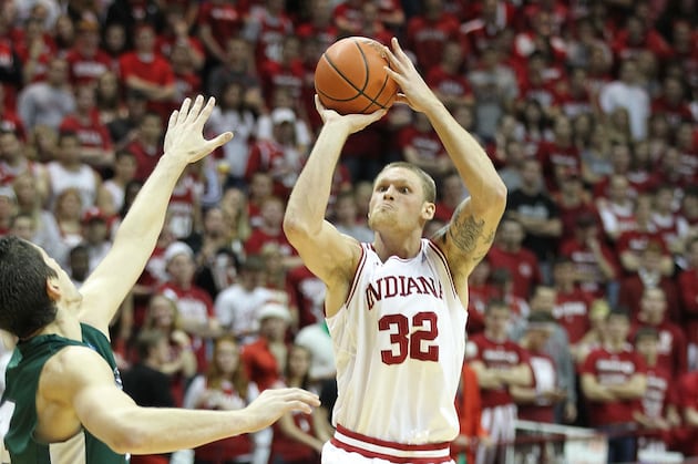 Elston Suffers Torn Meniscus, Will Have Surgery