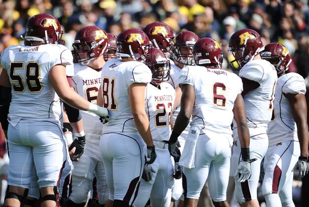 60 Gophers football players to shave heads as cancer benefit - TwinCities.com