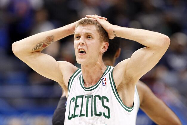 Celtics Waive Downs, Kurz