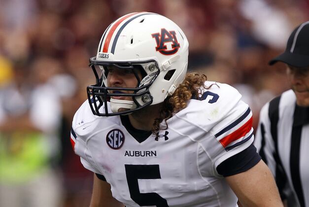 Auburn's Jake Holland Gets the Start at Middle Linebacker Against Texas A&M