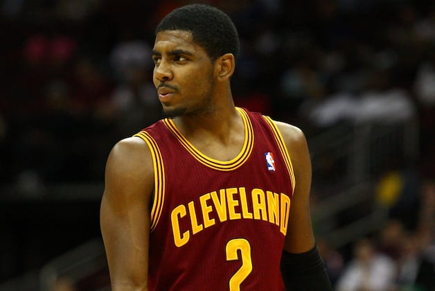 Cavs' Irving Returns to Practice, Believes He'll Play in Season Opener