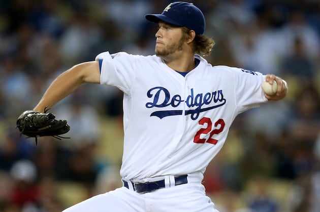Dodgers' Clayton Kershaw Honored with Roberto Clemente Award