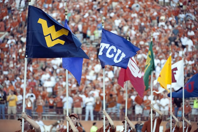 West Virginia-TCU Kicks off at 3 P.M.