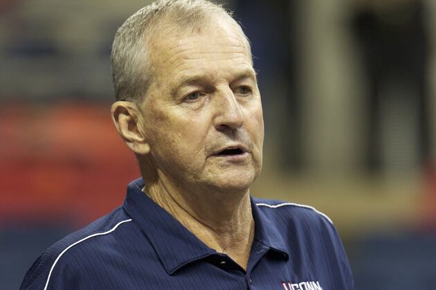 Connecticut Basketball: Graduation Rates a Stain on Calhoun's Legacy