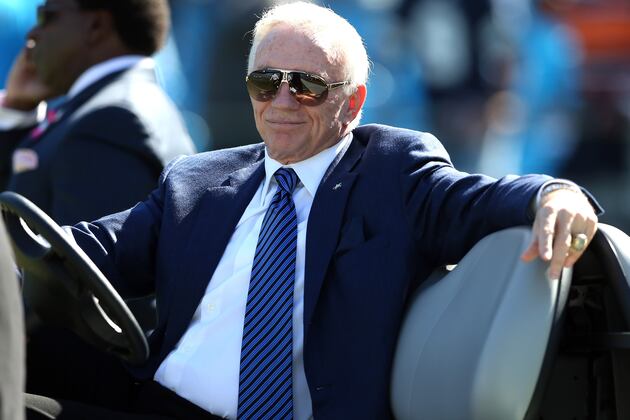 Cowboys Owner Jerry Jones Continues to Support Jason Garrett's Decisions