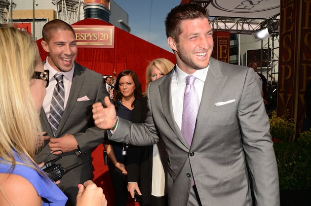 Tebow Spotted at Florida Hotspot With Rumored Girlfriend