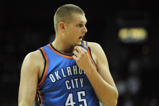 Report: Rockets to Decline Option on Cole Aldrich