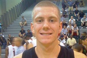 Freshman Wally Ellenson Breaks Hand, out 6-8 Weeks