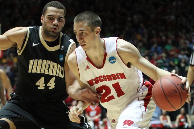 Josh Gasser Shifting into Assistant Coach Mode After Knee Injury