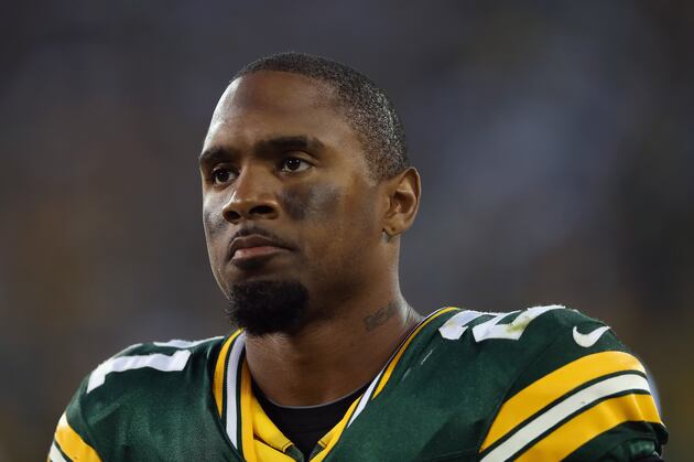 Charles Woodson Donates $100,000 to Families Affected by Superstorm Sandy