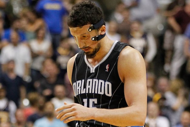 Hedo Turkoglu Suffers Broken Hand
