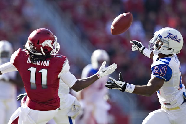 Johnson, Hamilton Lead Arkansas Past Tulsa 19-15