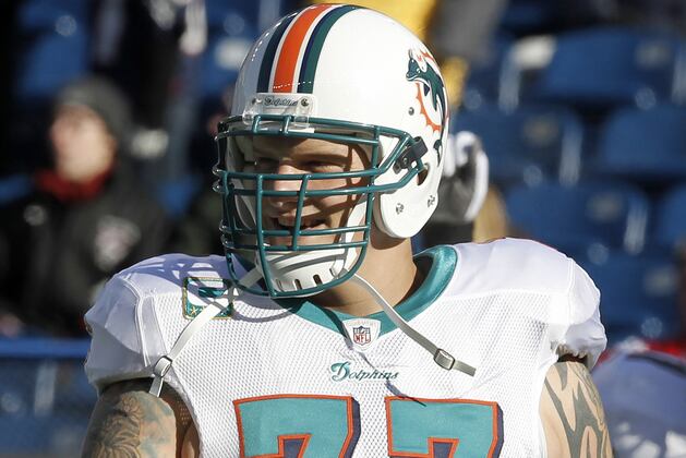 Jake Long's Struggles in Focus for Miami Dolphins and Other AFC East News