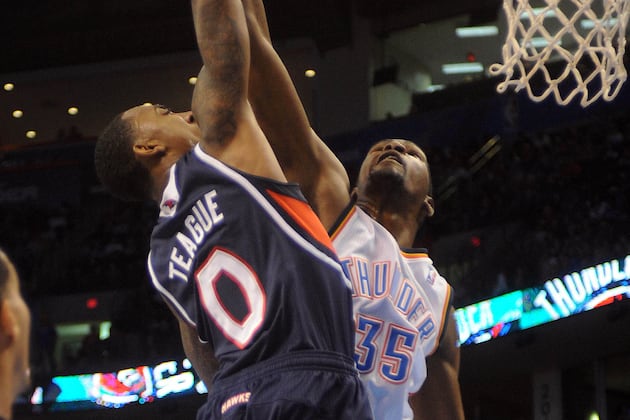Video: Jeff Teague Dunks All over Kevin Durant