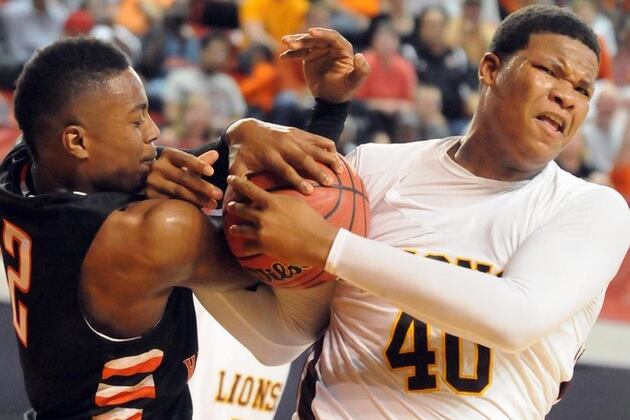 W. Charlotte Basketball Star Kennedy Meeks Will Play at UNC or Georgetown