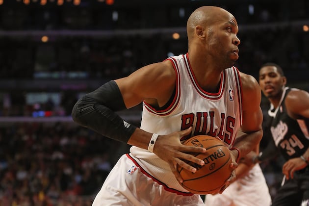 Backups Help Bulls Pull Away in Fourth