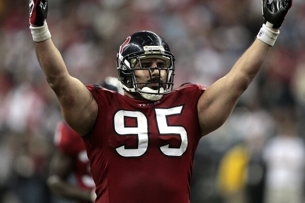 Shaun Cody Has Broken Ribs, Punctured Lung
