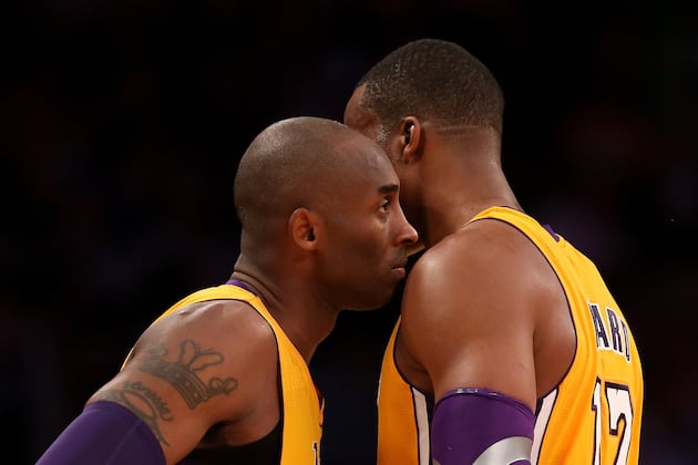 Kobe, Dwight React Differently to Lakers' Early-Season Struggles
