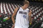 Dirk Nowitzki Really, Really Can't Sing