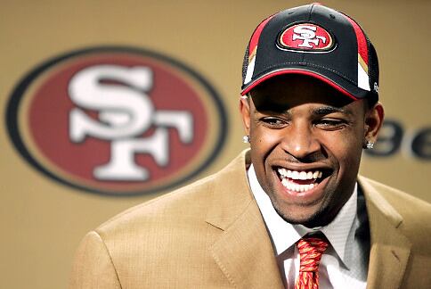 49ers Star Michael Crabtree Helps Charity with the Hip-Hop Dance Experience
