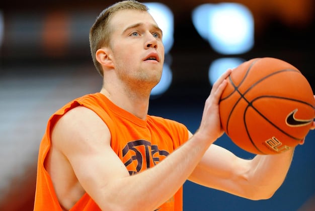 Cooney's Comeback: How the SU Sharpshooter Is Making Up for Lost Time