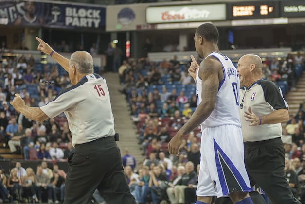 Kings Rookie Ejected for Nasty Elbow